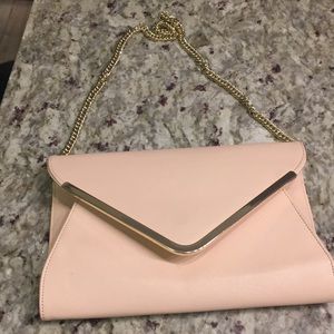 ilishop cream clutch